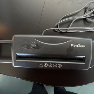 Novitech paper shredder
